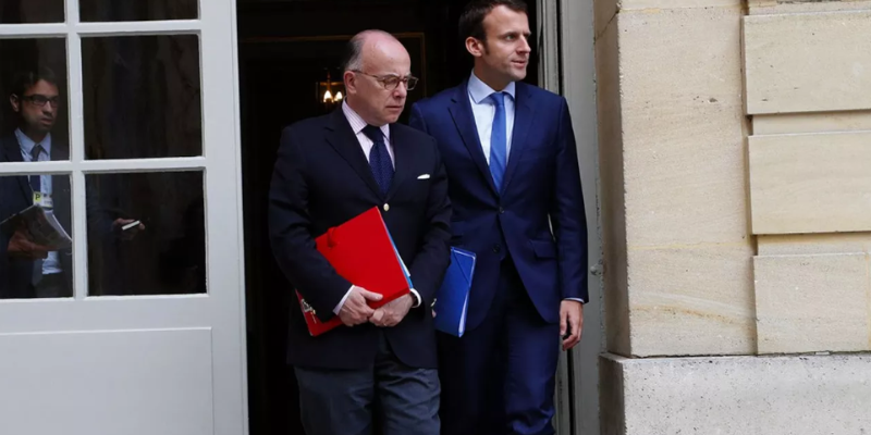 Matignon : Emmanuel Macron rencontre Bernard Cazeneuve, François Hollande et Nicolas Sarkozy @ Palais de l'Elysée | Paris | Île-de-France | France